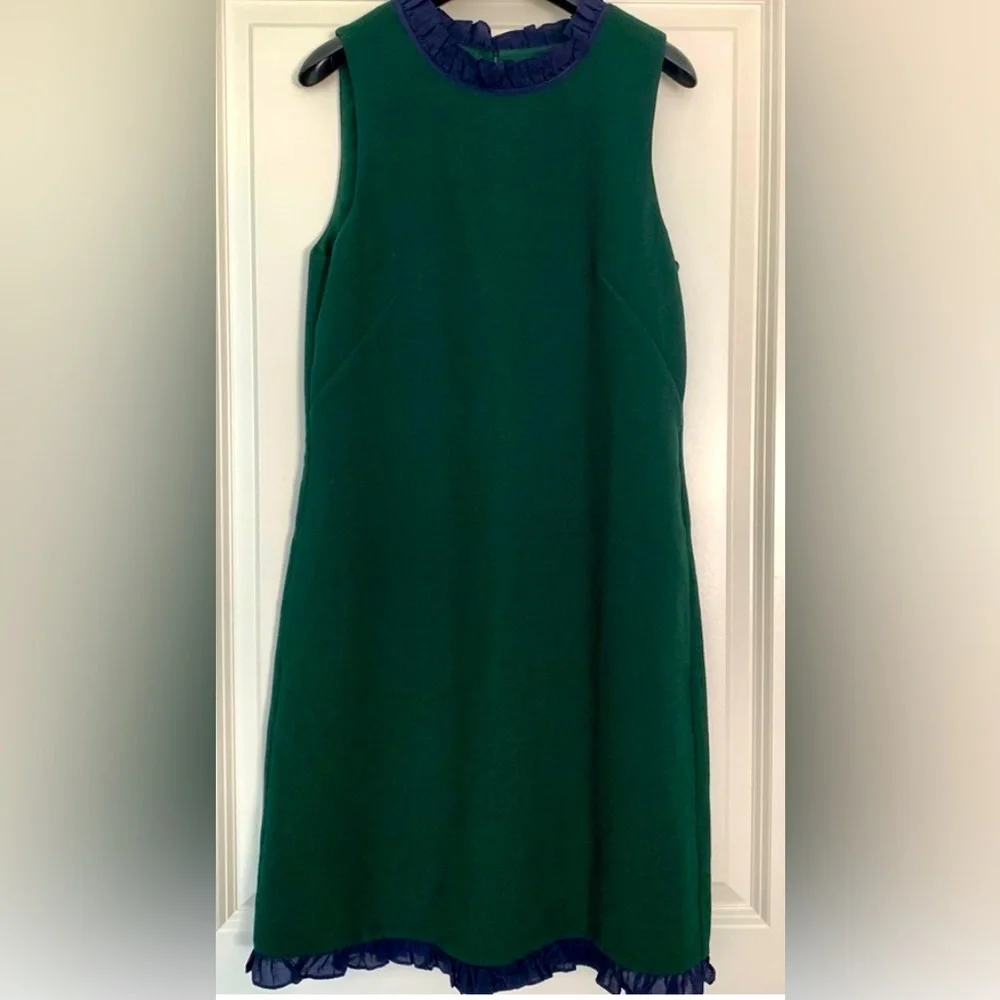J. Crew Sleeveless Emerald Green Mini Sheath Dress w Navy Ruffles. ZP1